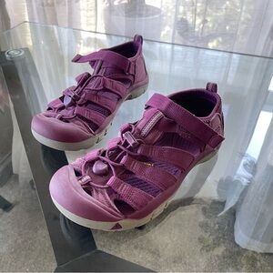 Keen Youth Size 4 Purple Newport H2 Trail Hiking Sandals Kids 1018273 Kids